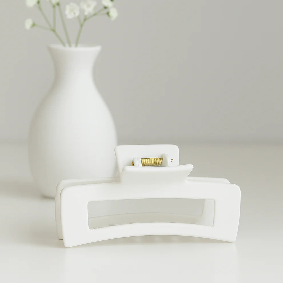 Des cheveux stylés et bien tenus du matin au soir sans effort et sans compromis sur le confort